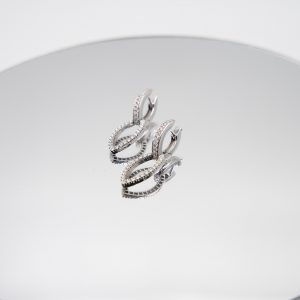 Par De Pendientes Oro Blanco De 18K Con Diamantes Nuevos a Estrenar 2024.