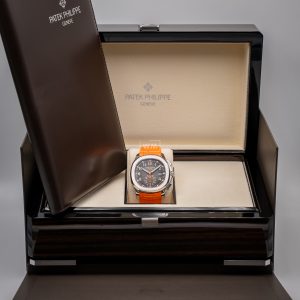 Patek Philippe Aquanaut 5968A-001 Chronograph Stainless Steel 02/2022 Buen estado