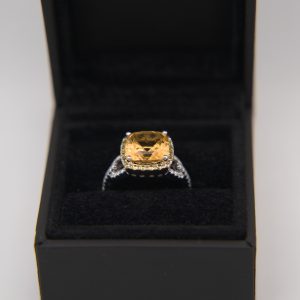 Anillo Topacio Oro Buen Estado