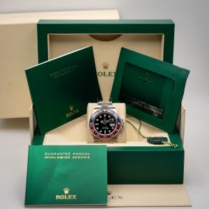 Rolex GMT-MASTER II (Pepsi) 40 MM  126710BLRO Acero 12/2021 Usado